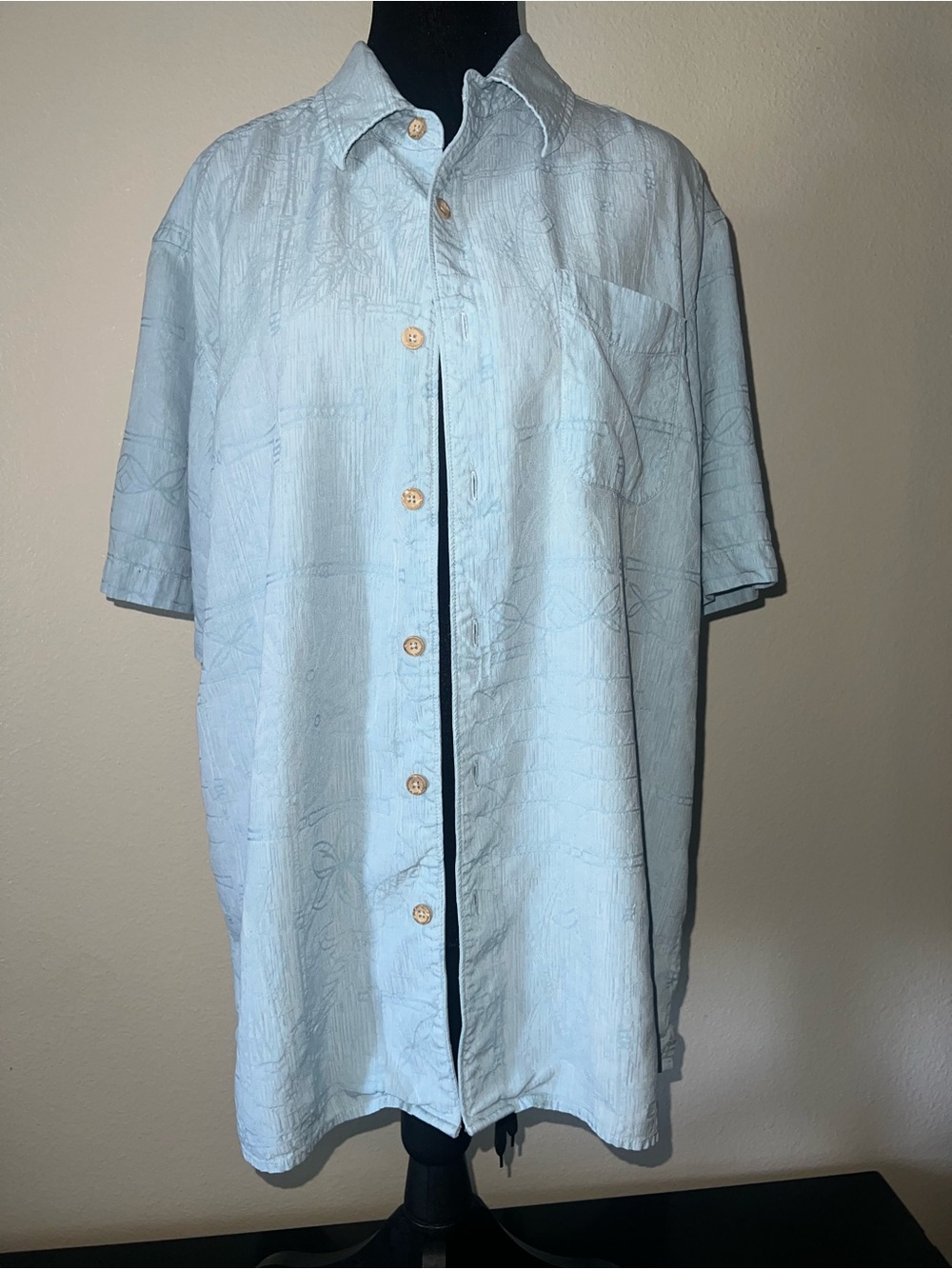 Cova Lt. Blue Tropical Bowlers Resortwear Vacation Casual Button Down